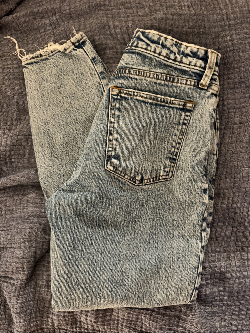 Abercrombie and Fitch The Skinny High Rise - 27S/4S; curve love